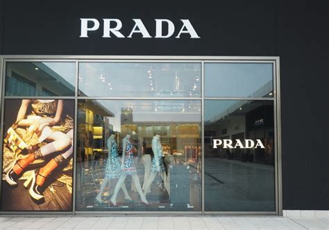 prada italya|Italy Prada outlet.